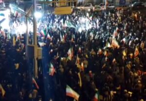 مهاجرانی: ملت ایران با عقلانیتی حیرت انگیز در صحنه است؛ صحنه را نشان دهیم