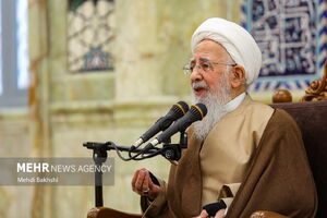 آیت الله جوادی آملی: در آستانه امتحان بزرگی هستیم