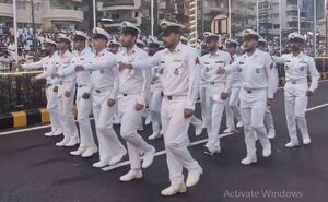 فیلم/ تصاویری از ملوانان شهید ناوشکن  دنا
