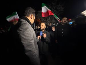 حضور فرزند حاج قاسم در اجتماع میدان تجریش