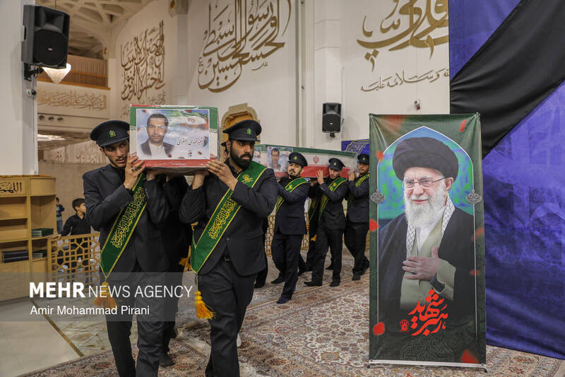 وداع با ۱۲ شهید حمله آمریکایی_صهیونیستی در قم