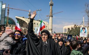 عکس/ راهپیمایی مردم تهران در اعلام انزجار از جنایات آمریکا و رژیم صهیونیستی