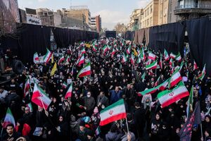 فیلم/ حیرت مجریان آلمانی از عکس‌العمل تجمع مردم ایران هنگام بمباران