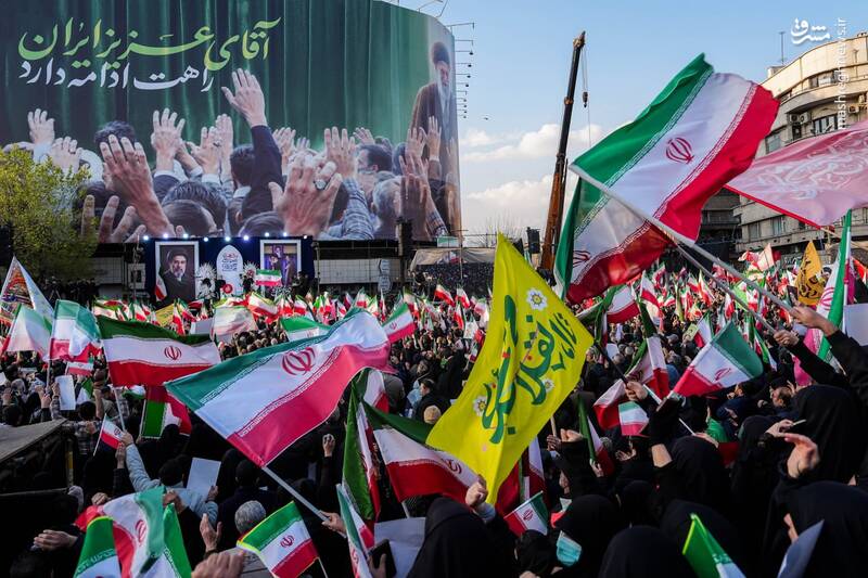مراسم بیعت امت با آیتالله سید مجتبی خامنهای در سراسر ایران+ فیلم