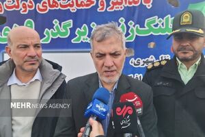 فرماندار بهارستان: یک کارخانه تولید باتری هدف تجاوز قرار گرفت
