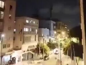 فیلم/لحظه برخورد موشک ایرانی در قلب اراضی اشغالی