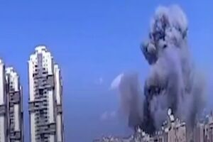 لحظه اصابت یک موشک سنگین ایرانی به اراضی اشغالی