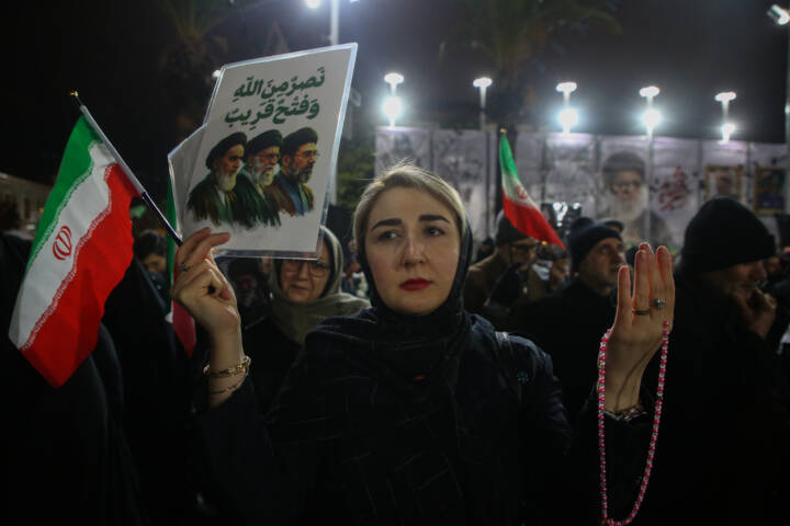 حماسه بیداری در شب الغوث؛ نجوای بندگی زیر باران تهدید