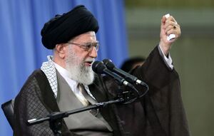 از مشت گره‌کرده‌ات آموخته‌ایم...