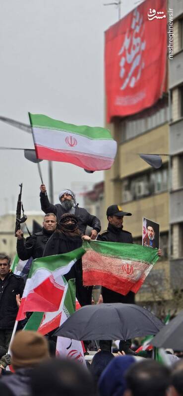 عکس‌های ایران در قاب عمودی جا می‌شوند