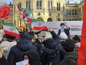 عکس/ راهپیمایی ایرانیان مقیم نروژ در حمایت از میهن‌شان