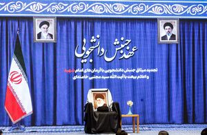 عکس/ دانشجویان سر قرار هرساله با رهبر شهید حاضر شدند