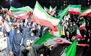 فیلم/ خروش مردم تهران در میدان انقلاب