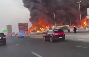 فیلم/ آتش‌سوزی گسترده  در تاسیسات مرتبط با فرودگاه دبی