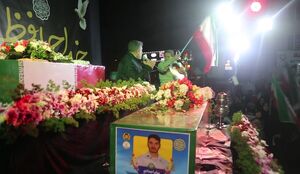 وداع با شهدای ناوشکن دنا در میدان جمهوری تهران