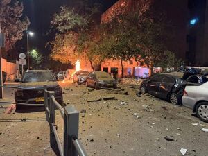 شدت آتش سوزی در اثر اصابت موشک های ایران