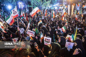 اینجا ایران است؛ آیه الله العظمی ایران