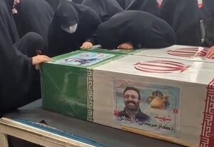 فیلم/ وداع آخر خانواده شهید لاریجانی با پیکر شهیدانشان