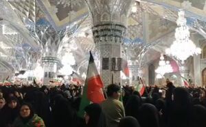 فیلم/ "بزن که خوب می‌زنی" در حرم رضوی
