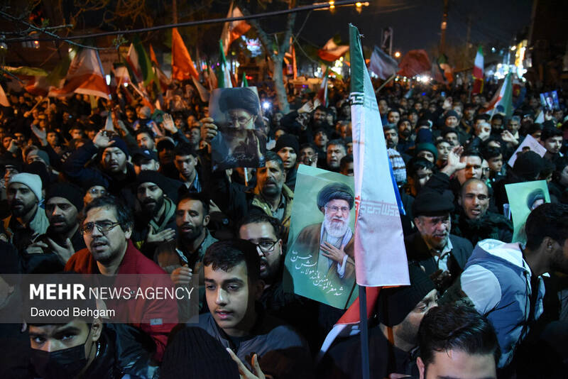 تشییع پیکر شهید ناو دنا «مسعود ظریف» در مشهد