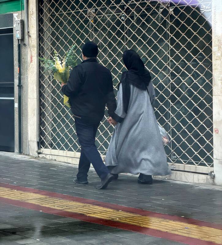 ما زنده‌ایم مثل امید…عشق و گل زیر بمباران دشمن