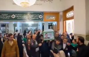 فیلم/ تشییع پیکر سردار نائینی در حرم حضرت معصومه(س)