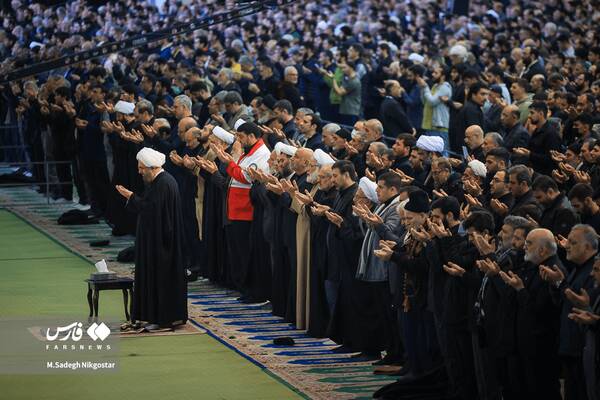  اقامه نماز عید فطر در مصلای تهران