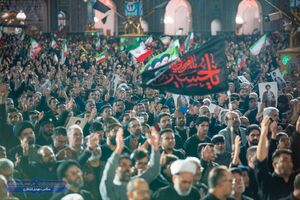 فیلم/ طنین سرود ملی در صحن مطهر رضوی