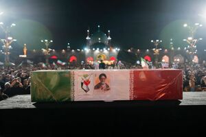 عکس/ وداع باشکوه با وزیر شهید اطلاعات در بهشت رضوی