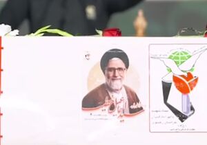 حال و هوای حرم رضوی در مراسم وداع با وزیر شهید