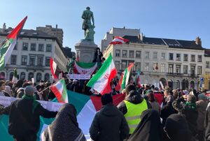 عکس/ تجمع حمایت از ایران مقابل پارلمان اروپا در بروکسل