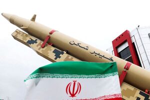 منبع ایرانی: ادعای ترامپ درباره هدیه ایران نمایشی است