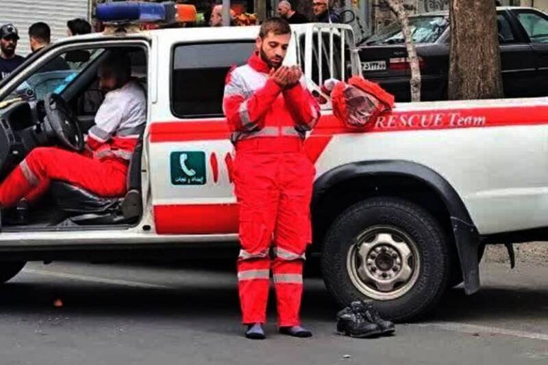 خم،صداي،زمين،خروارها،لبيك،آوار،اذان،دستان،شنيدن