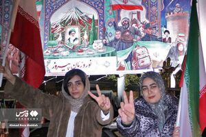عکس/ اجتماع شیرازی‌ها زیر باران