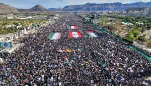 عکس/ راهپیمایی یمنی‌ها در حمایت از ایران، فلسطین و لبنان