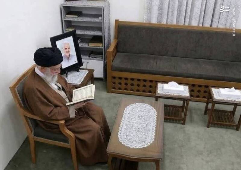 عکس/ قابی ماندگار از رهبر شهید انقلاب