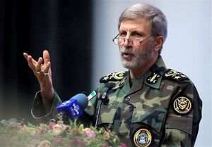 تاکید فرمانده‌کل ارتش بر ادامه مسیر شهید تنگسیری در قدرت دریایی کشور