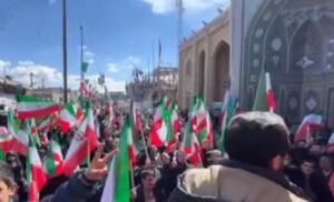 فیلم/ تجمع مردم زنجان در مقابل حسینیه اعظم