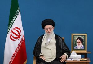 چند قاب‌ ماندگار از رهبر شهید انقلاب ببینید