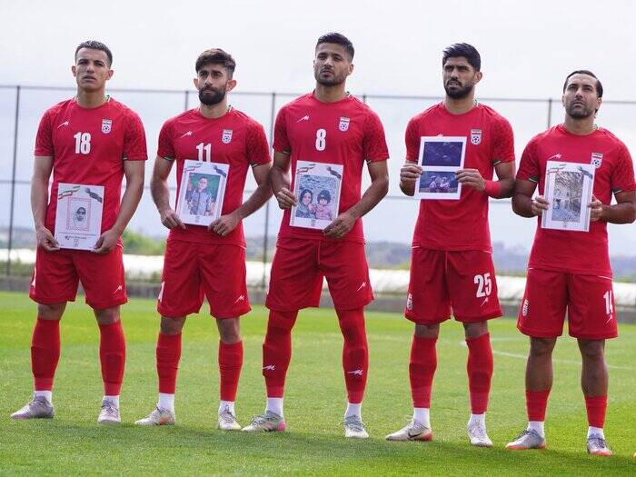 بیک زاده:نمایش ایران مقابل کاستاریکا شکوهمند بود،مثل کوه پشت ایران عزیزمان هستیم