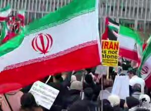 فیلم/ تجمع وطن پرستان ایرانی در برلین