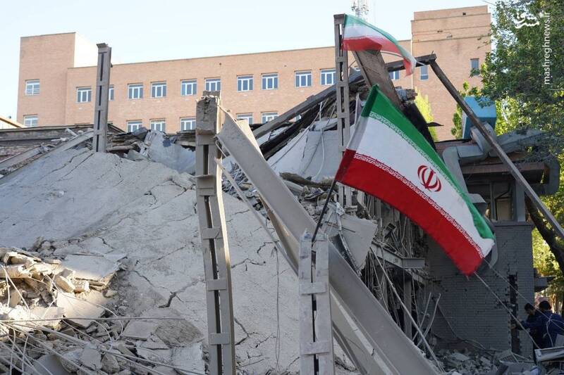 اولین تصاویر از حمله دشمن خبیث به دانشگاه شریف تهران