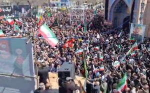 فیلم/ طنین "لبیک یا خامنه‌ای" اردبیلی‌ها در چهلم رهبر شهید