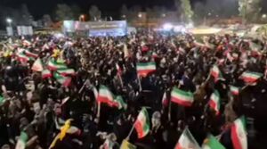 مهرداد بذرپاش: دفاع مقدس ۴۰ روزه ملت ایران جهانی شد
