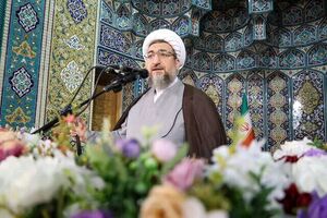 امام جمعه تبریز: نباید از مذاکره بترسیم/پشت لانچرها آماده پاسخ به خیانت هستیم