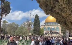 فیلم/ حضور مردم فلسطین در مسجدالاقصی بعد از ۴۰ روز