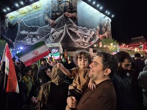 کودکانی که عشق به وطن را تمرین می‌کنند