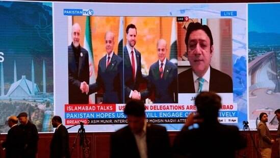 پخش تصاویر دیدار ونس با نخست وزیر آمریکایی در سال خبرنگاران