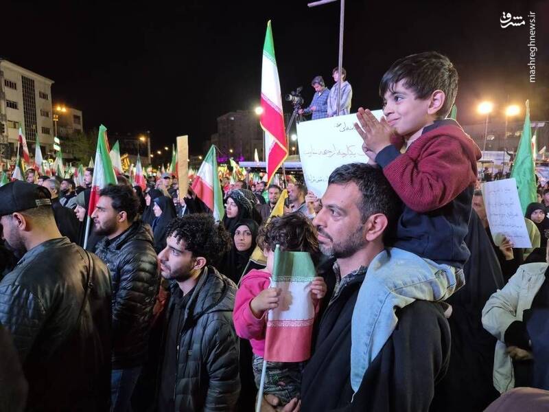 عکس/ کودکانی که عشق به وطن را تمرین می‌کنند