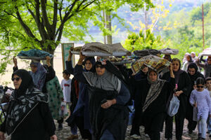 عکس/ عید مردگان در مازندران